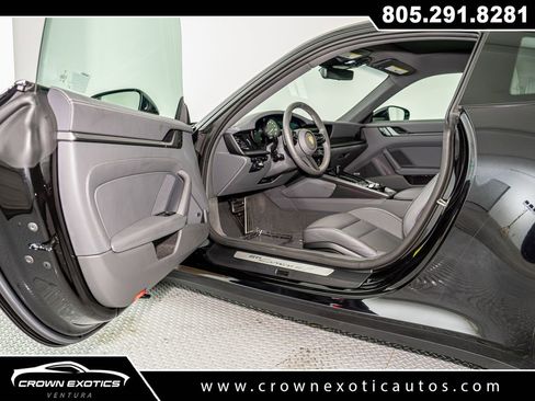 Used 2021 Porsche 911 Carrera 4S image 35