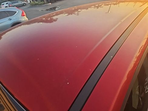 Used 2019 Ford Escape SE image 5