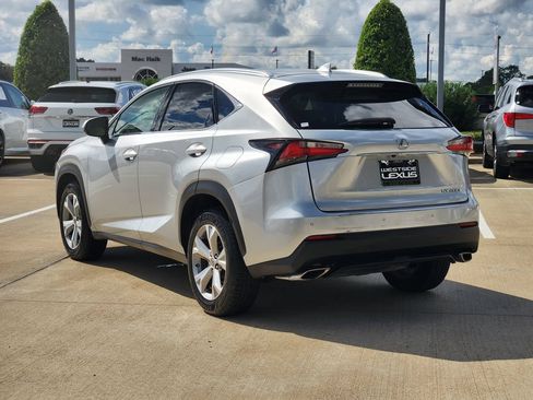 Used 2017 Lexus NX 200t FWD image 5