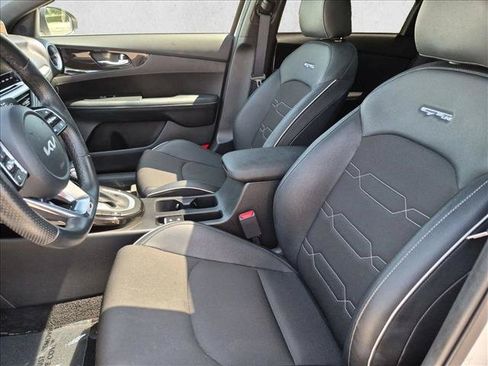 Used 2024 Kia Forte GT-Line w/ GT-Line Premium Package FWD image 17