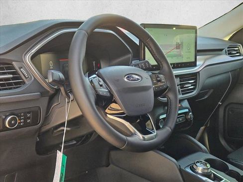 New 2026 Ford Escape SE FWD image 3