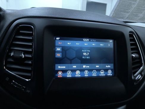 Used 2019 Jeep Compass Sport image 20