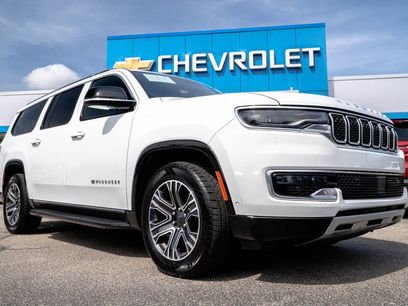 Used 2024 Jeep Wagoneer L Series II w/ Flexible Seating Group