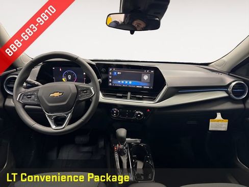New 2026 Chevrolet Trax LT w/ Driver Confidence Package image 5
