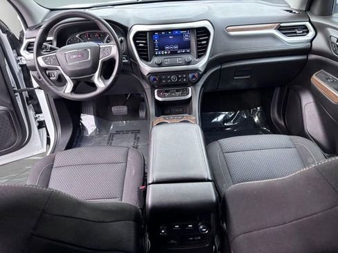 Used 2022 GMC Acadia SLE w/ Driver Convenience Package FWD image 25