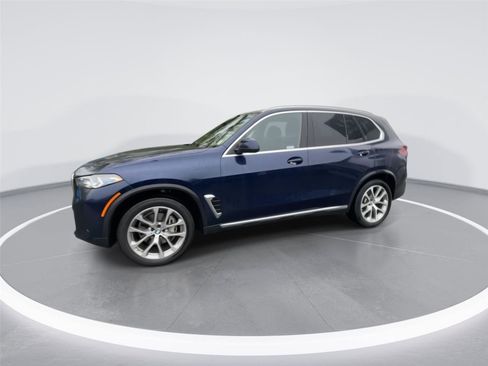 Used 2024 BMW X5 xDrive40i w/ Premium Package AWD/4WD image 5