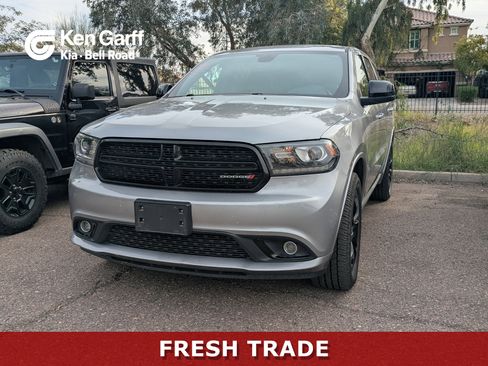 Used 2020 Dodge Durango SXT image 1