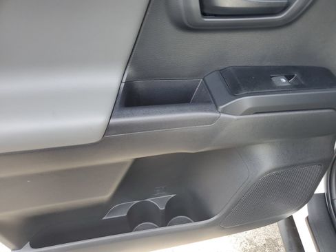 Certified 2023 Toyota Tacoma SR AWD/4WD image 16