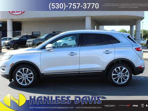 Used 2016 Lincoln MKC Select w/ Select Plus Package FWD image 2