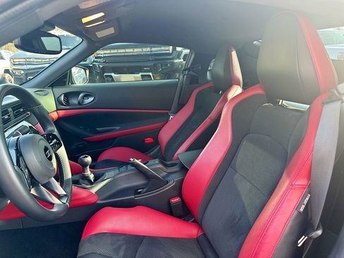 Used 2023 Nissan Z Performance w/ Floor Mat Package (L93) image 6