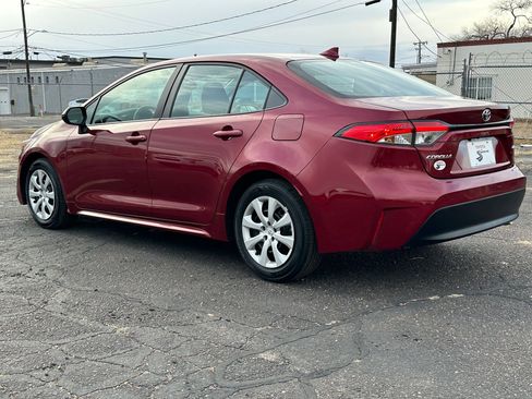 Used 2024 Toyota Corolla LE image 3