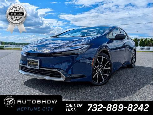 Used 2026 Toyota Prius Plug-In Hybrid w/ Limited Premium Package FWD image 1