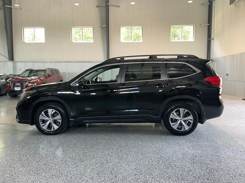 Used 2023 Subaru Ascent Premium w/ Convenience Package AWD/4WD image 3