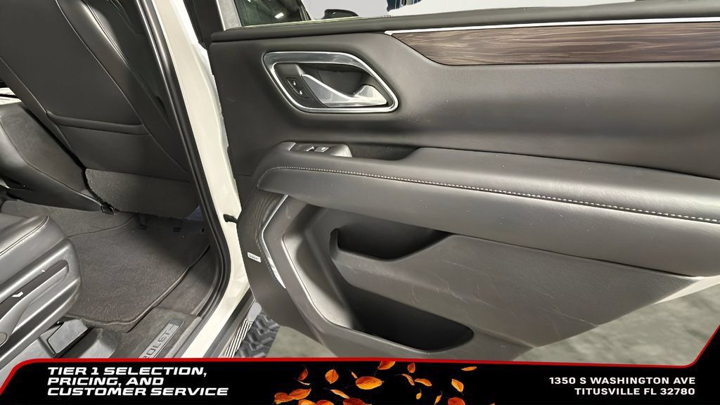Used 2022 Chevrolet Tahoe Z71 w/ Luxury Package AWD/4WD image 33