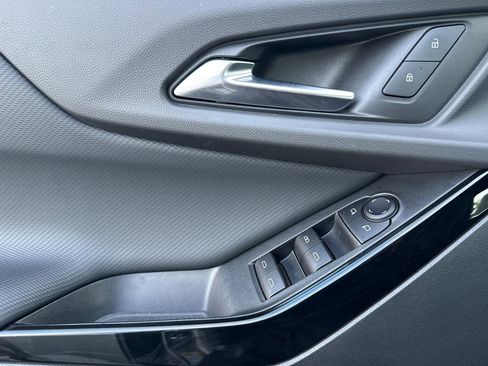 Certified 2025 Chevrolet Equinox LT image 10