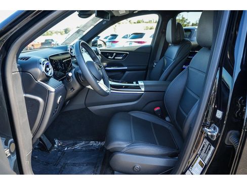 Certified 2026 Mercedes-Benz GLC 300 4MATIC image 17