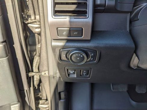 Used 2021 Ford Expedition Platinum image 28