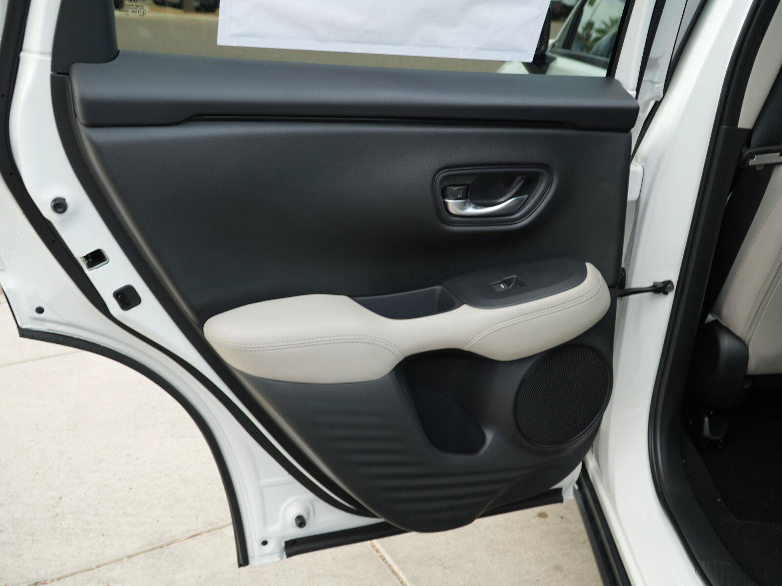 New 2027 Honda HR-V LX image 17