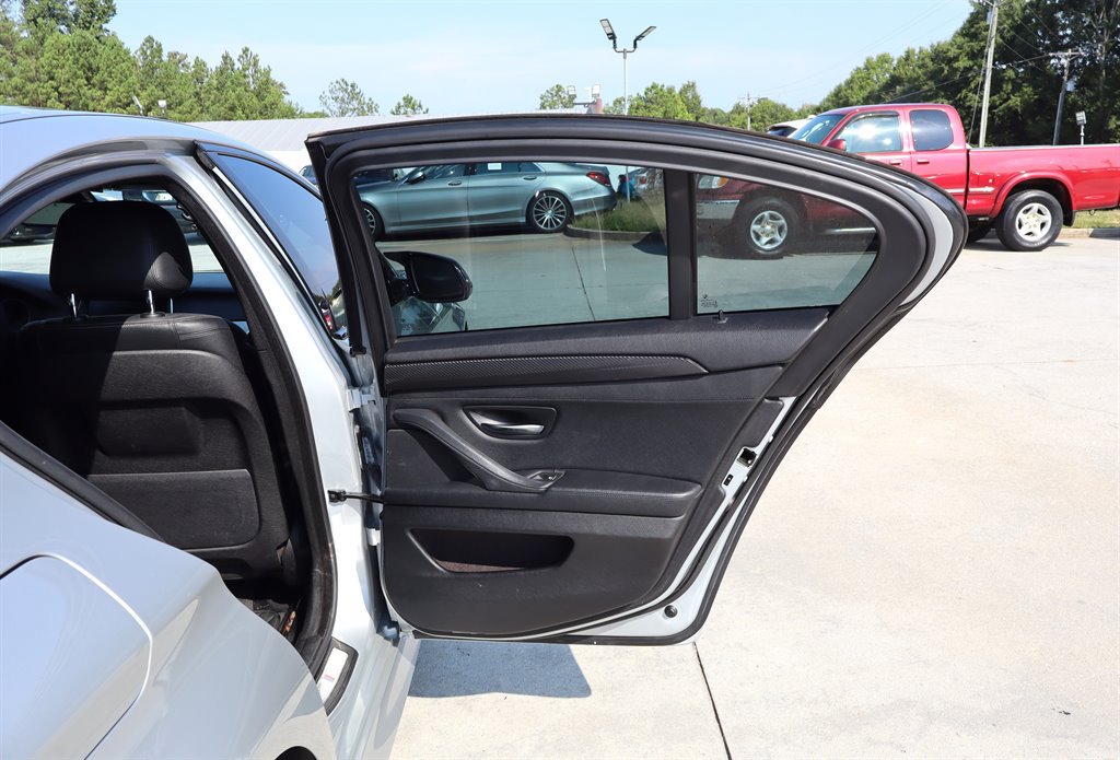 Used 2014 BMW 535i xDrive Sedan AWD/4WD image 39