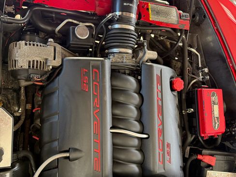 Used 2006 Chevrolet Corvette Coupe w/ Preferred Equipment Group image 24