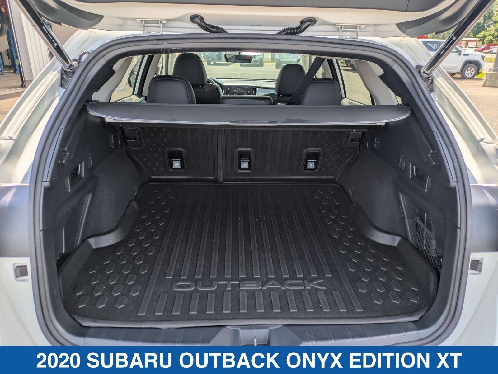 Used 2020 Subaru Outback Onyx Edition XT AWD/4WD image 34