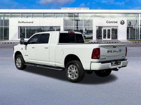 Used 2025 RAM 3500 Laramie AWD/4WD image 7