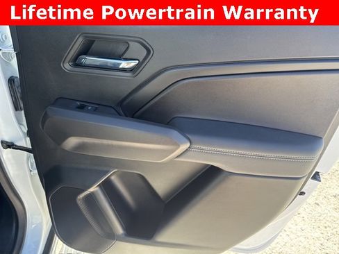Used 2024 Chevrolet Colorado LT w/ LT Convenience Package image 21