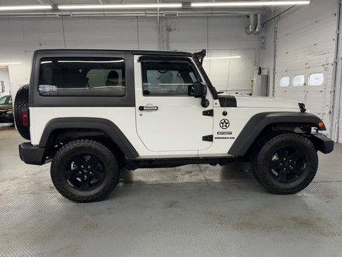 Used 2013 Jeep Wrangler Sport AWD/4WD image 6