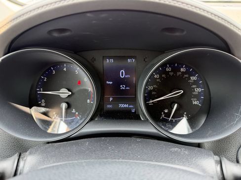 Used 2020 Toyota C-HR Limited FWD image 18