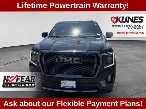 Used 2024 GMC Yukon XL Denali Ultimate AWD/4WD image 3