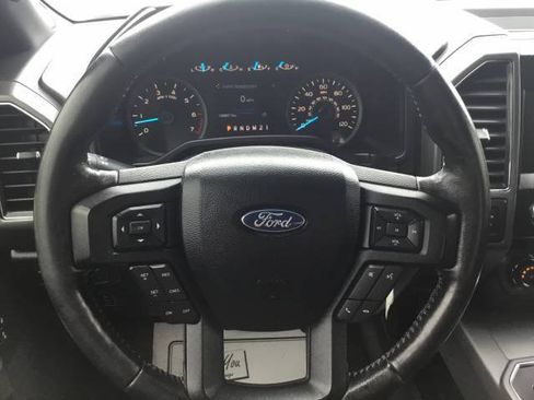 Used 2017 Ford F150 XLT w/ Equipment Group 302A Luxury AWD/4WD image 15