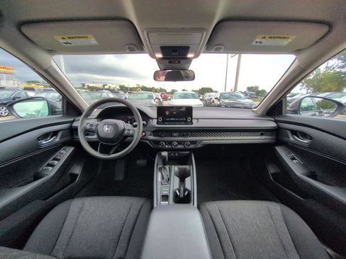 Used 2025 Honda Accord LX image 25