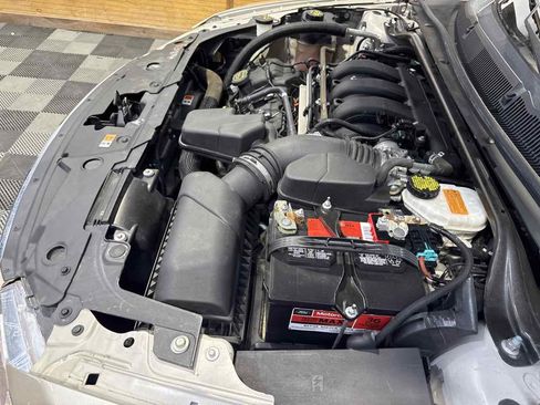 Used 2018 Ford Taurus SE image 29