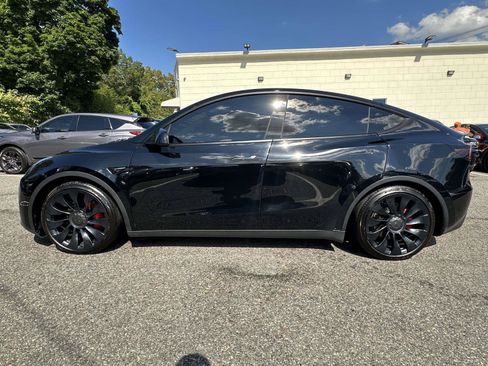 Used 2022 Tesla Model Y Performance AWD/4WD image 7