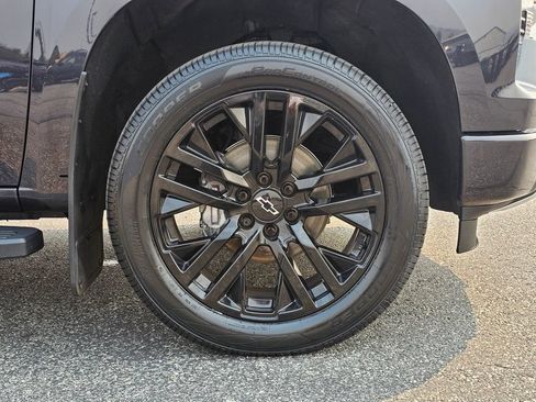 Certified 2022 Chevrolet Silverado 1500 High Country w/ Technology Package AWD/4WD image 16
