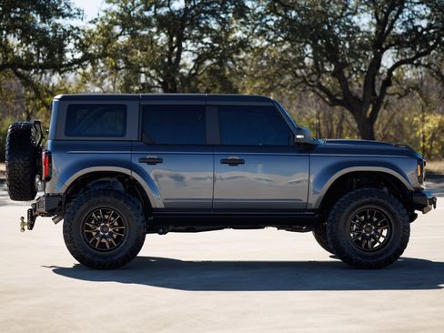 Used 2022 Ford Bronco Wildtrak image 12