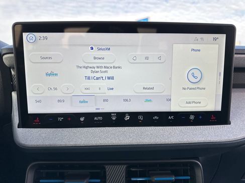 New 2026 Ford Maverick XLT w/ XLT Luxury Package image 31