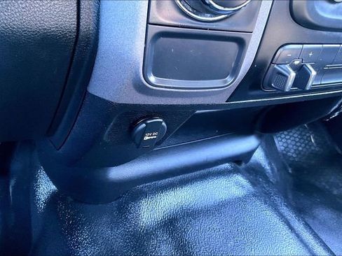 Used 2020 RAM 1500 Tradesman w/ Chrome Appearance Group image 16