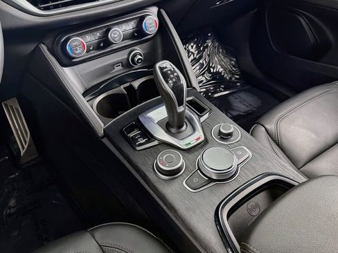 Used 2024 Alfa Romeo Stelvio Sprint RWD image 6