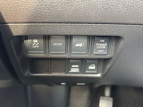 Used 2014 Nissan Rogue SL AWD/4WD image 16