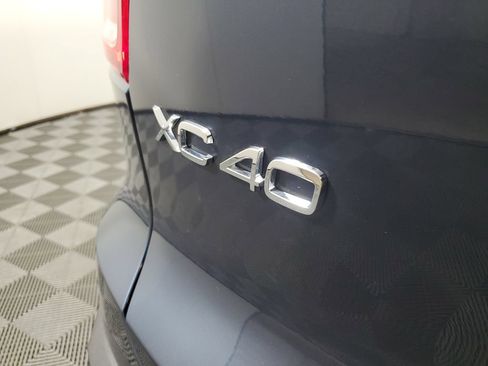 Certified 2026 Volvo XC40 B5 Core w/ Climate Package AWD/4WD image 10