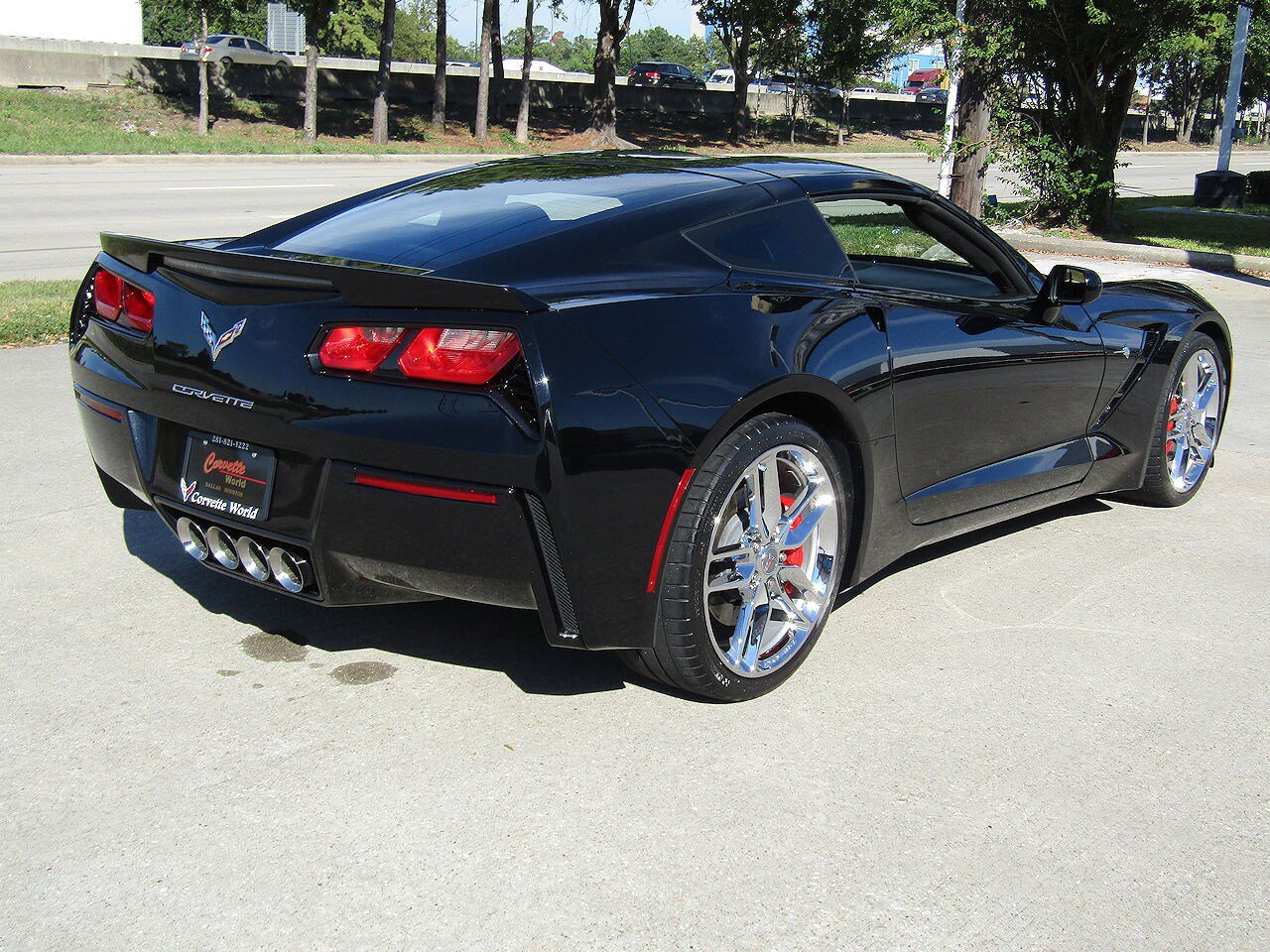 Used 2014 Chevrolet Corvette Stingray Coupe w/ 3LT Preferred Equipment Group RWD image 5