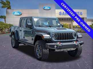 Used 2025 Jeep Gladiator Mojave w/ Convenience Group AWD/4WD video 1