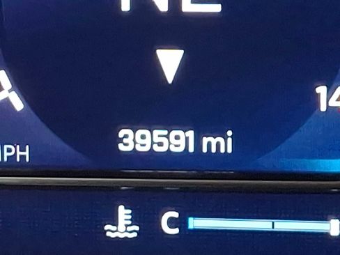 Used 2023 Chevrolet Silverado 1500 RST image 19