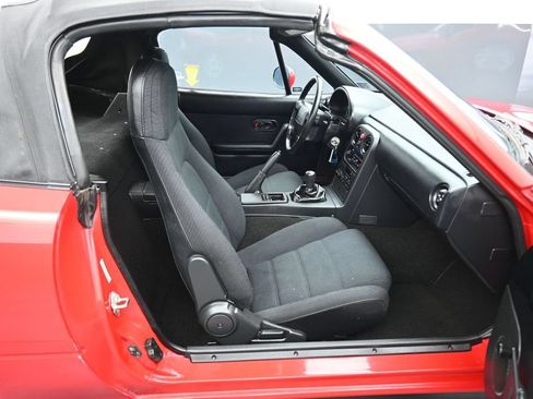 Used 1990 MAZDA MX-5 Miata RWD image 23