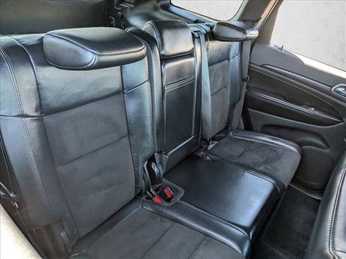 Used 2019 Jeep Grand Cherokee Altitude AWD/4WD image 17