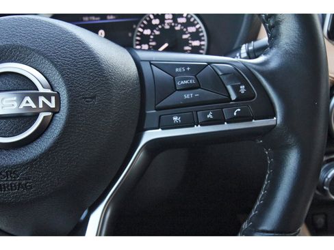 Used 2024 Nissan Sentra SV w/ SV Premium Package image 19