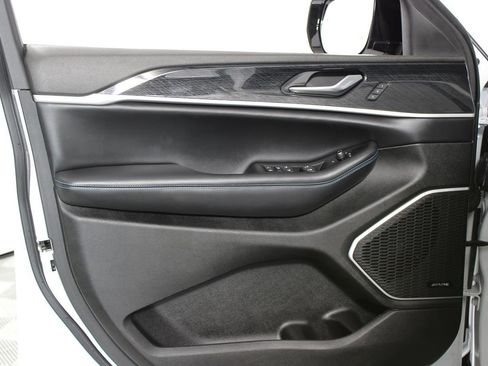 Used 2022 Jeep Grand Cherokee Trailhawk w/ Advanced Protech Group II image 7