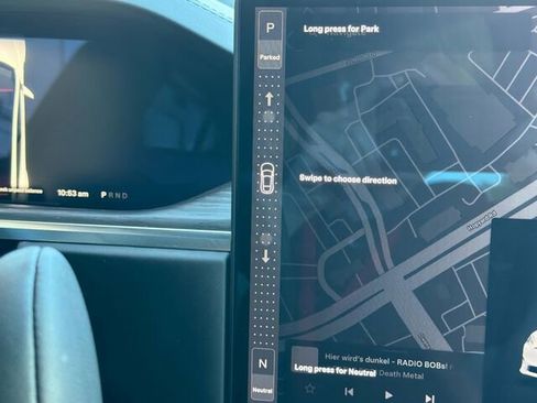 Used 2022 Tesla Model S Base 4D Hatchback image 26