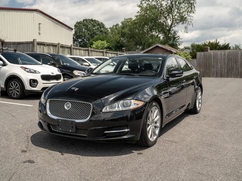 Used 2013 Jaguar XJ AWD image 5